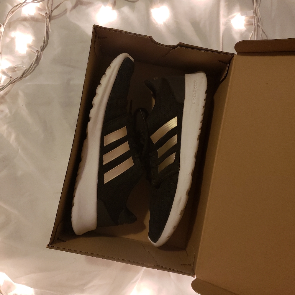 Women black addidas size 6½ hardly used in box